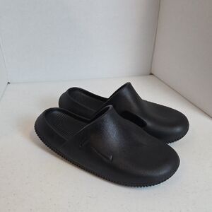 Nike Women Black Calm Mule Slide Sandals — Simple Minimalist Design Size 9